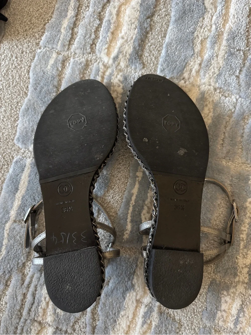 Chanel Metallic Silver Leather T-Strap Thong Sandals - Chain Details & CC Logo